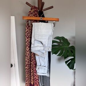 American Eagle Outfitters Light Gray Skinny Jeans